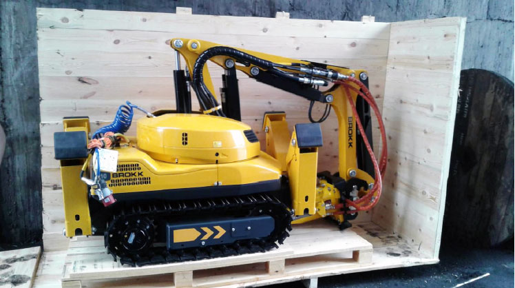 brokk-110-demolitionmachine-at-orissa-metaliks-kharagpur2